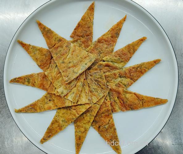 香椿鸡蛋饼的做法大全