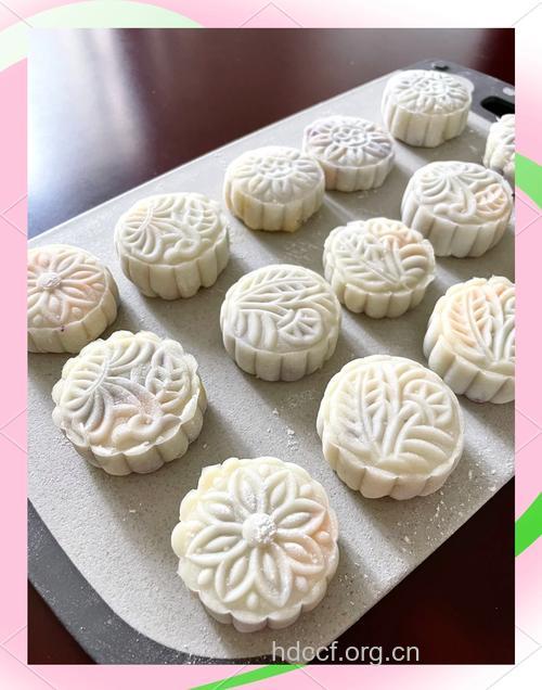紫薯冰皮月饼的做法大全