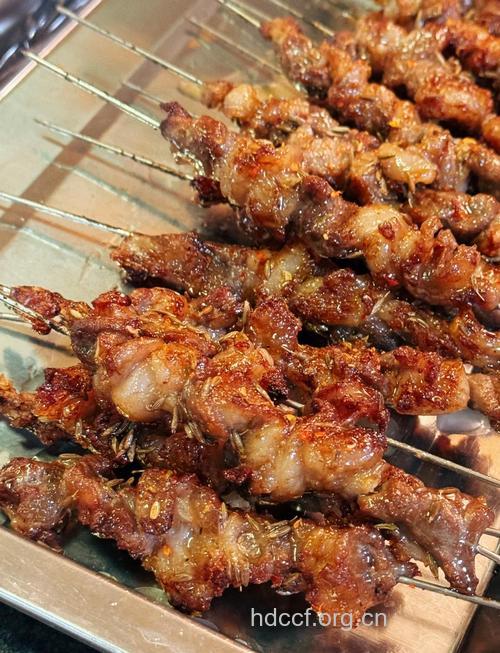 吃1根炭烤羊肉串相当于吸50根烟