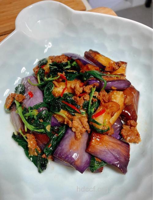 塔香茄子的做法大全