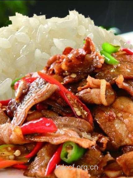 长期吃盖浇饭的4大健康隐患