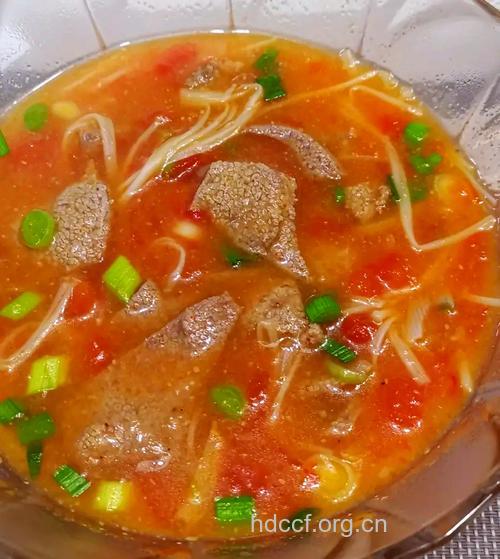 纤体瘦身防癌抗衰：番茄猪肝汤