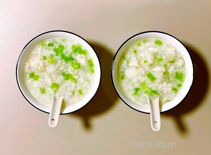 鳙鱼芹菜粥的原料是什么