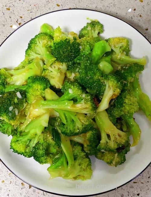 清炒西兰花