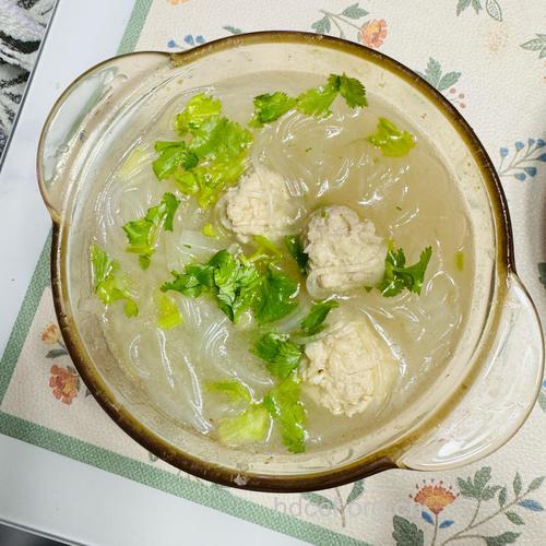 白菜萝卜粉丝汤