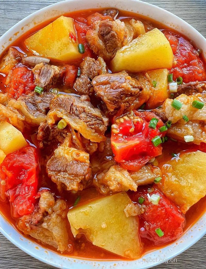 牛肉柿子炖土豆