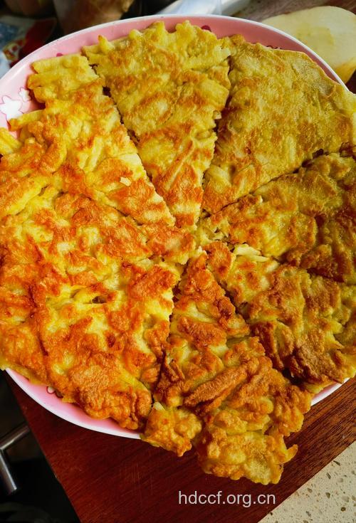 儿童美食:苹果酱薄饼