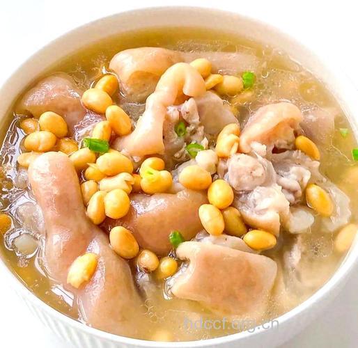 猪蹄黄豆汤