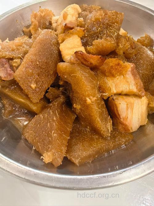 柚子皮变身餐桌上最受欢迎的消食解腻菜——柚香粉蒸肉
