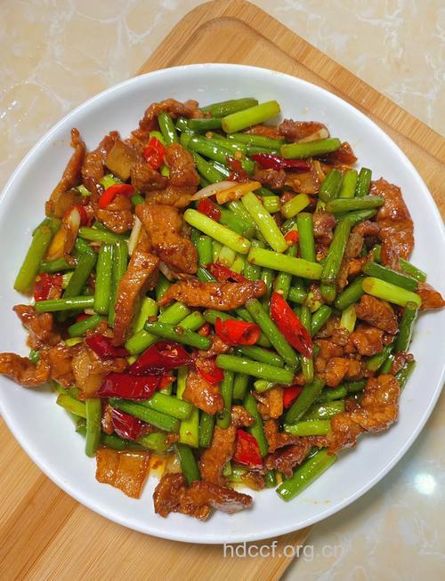 农家小炒肉的做法