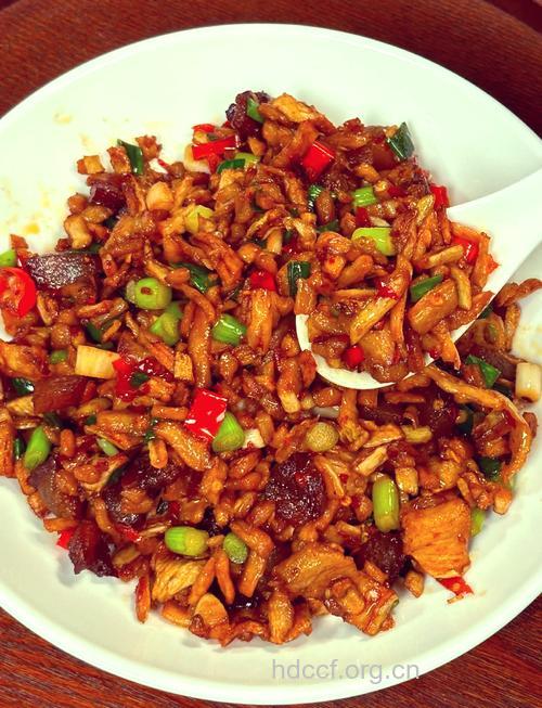腊肉炒咸萝卜干的做法