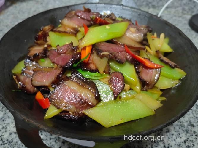熏干腊肉干锅怎么做