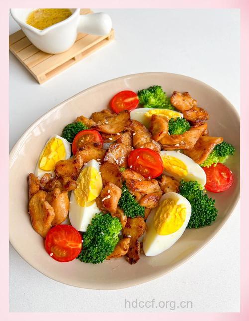 美味沙拉 肌肉吃出来!