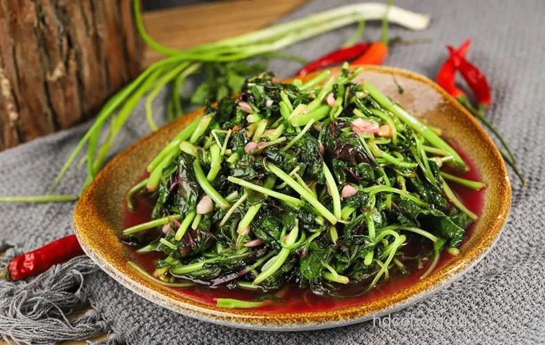 胡萝卜苋菜 帮助老人降血压的5种蔬菜