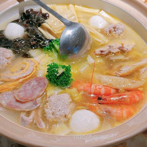 年菜菜谱之五福临门—金汤豆腐鱼煲的做法