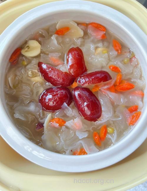 绿豆银耳汤的三大作用 消暑补气强健身体