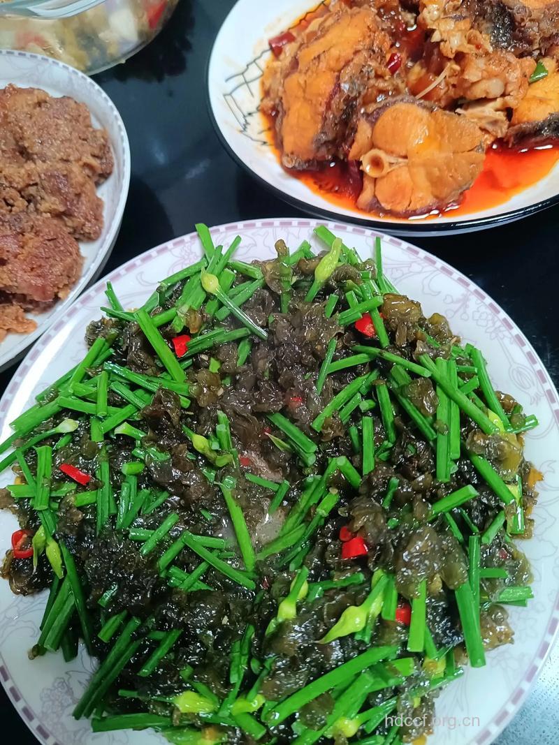 韭菜炒地皮菜的做法 赶紧收藏起来