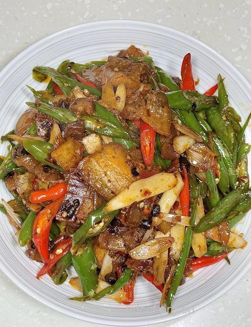 怎么做好吃的回锅肉 炒爆煸炸样样到位