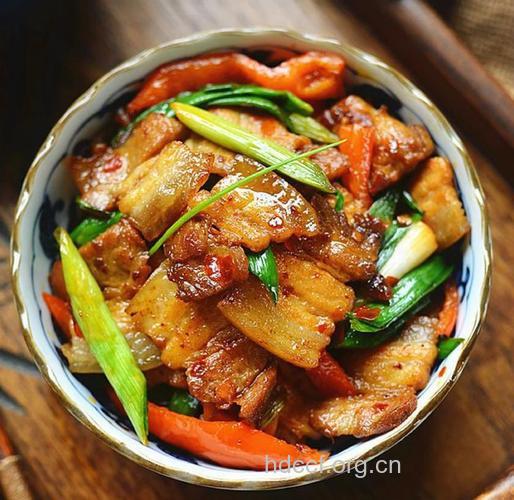 什么回锅肉好吃 青蒜青椒够正宗