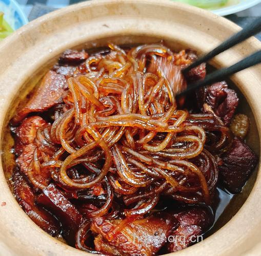 东北名菜猪肉炖粉条制法