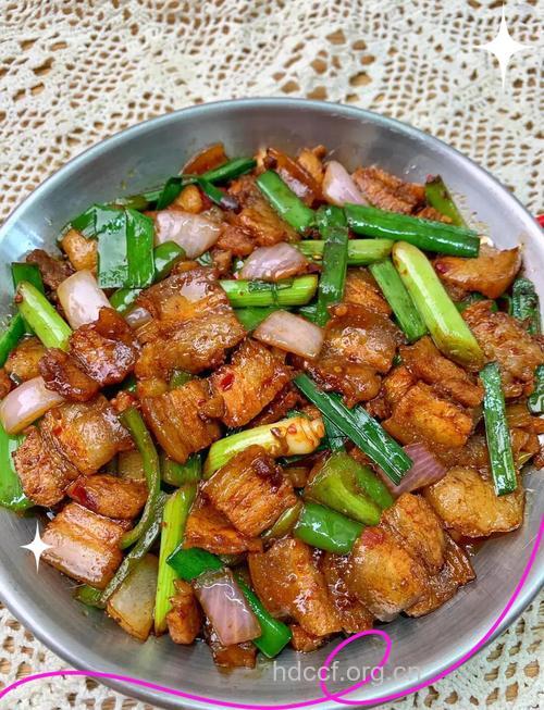 怎样烹饪回锅肉 吃的不腻要选猪臀肉