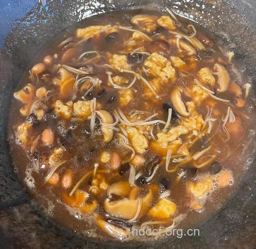 冬天暖胃酸辣汤制作过程
