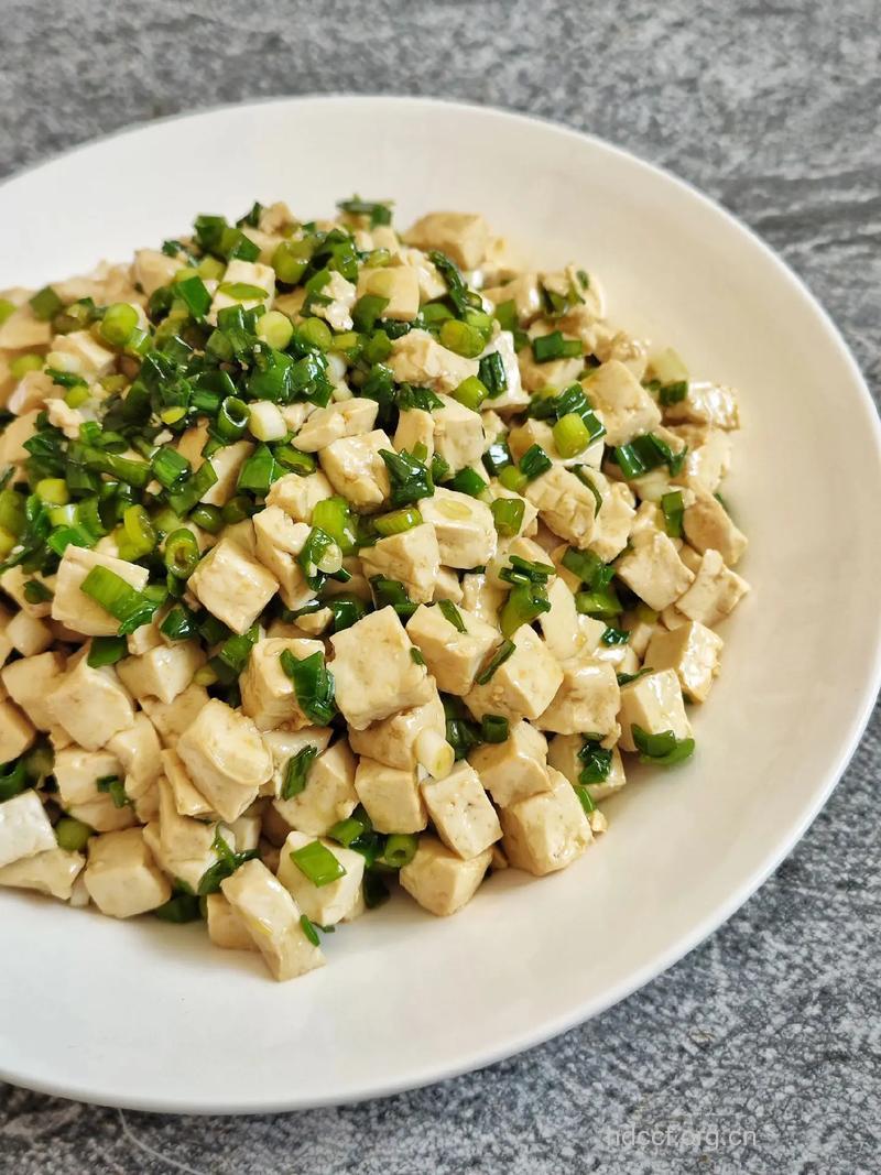 安利五种小葱拌豆腐的做法