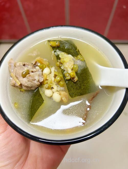 消暑还能防病的3款美味汤品