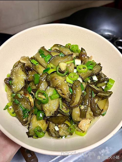 炒茄子不吸油的小秘诀