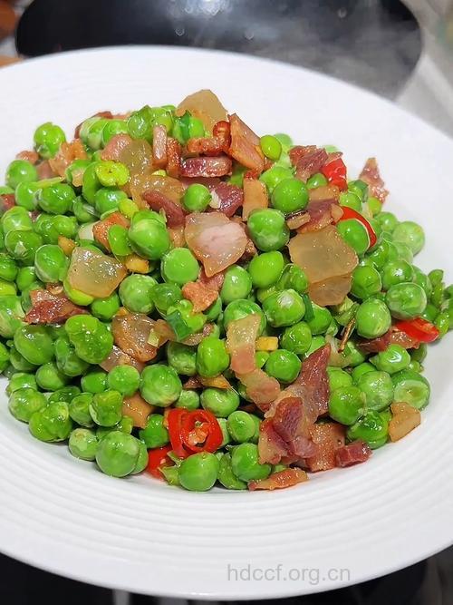 可以瘦身养颜的豌豆炒腊肉