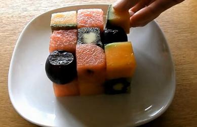 夏季冷饮之奶油水果魔方