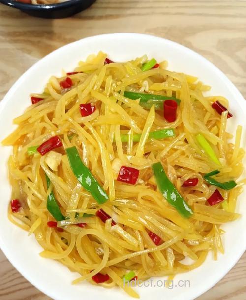轻松做家常酸辣土豆丝