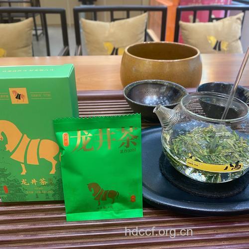 常喝龙井茶可健身治病