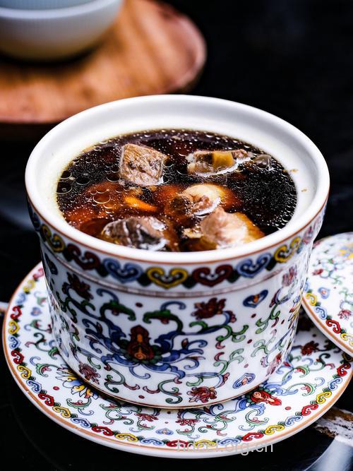 黑蒜最适合炖汤 推荐2款黑蒜鸡汤