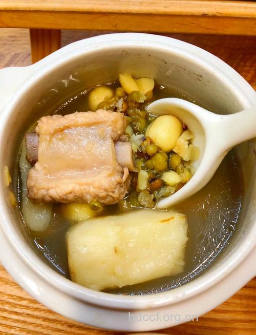 开春宜吃绿豆莲子 5大食疗方败春火