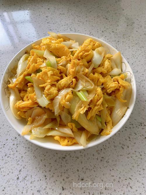 大葱炒鸡蛋的营养价值