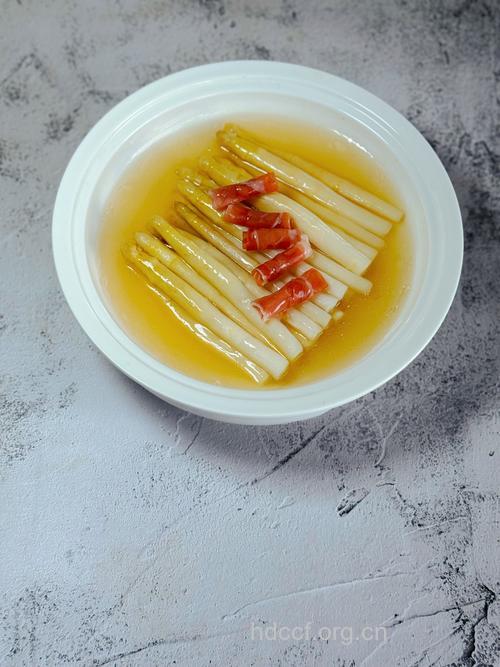 五月份吃白芦笋养生效果好