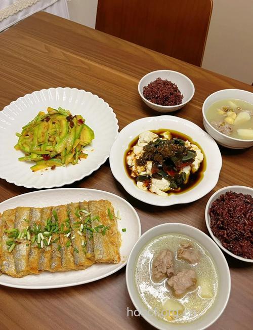 夏季养生“四菜一汤”