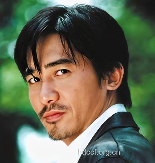 男人必须留胡须的三个理由