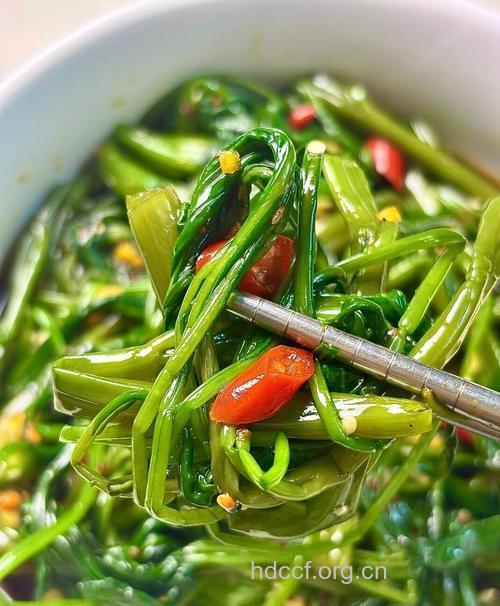 秋季适宜吃的“排毒下火”菜