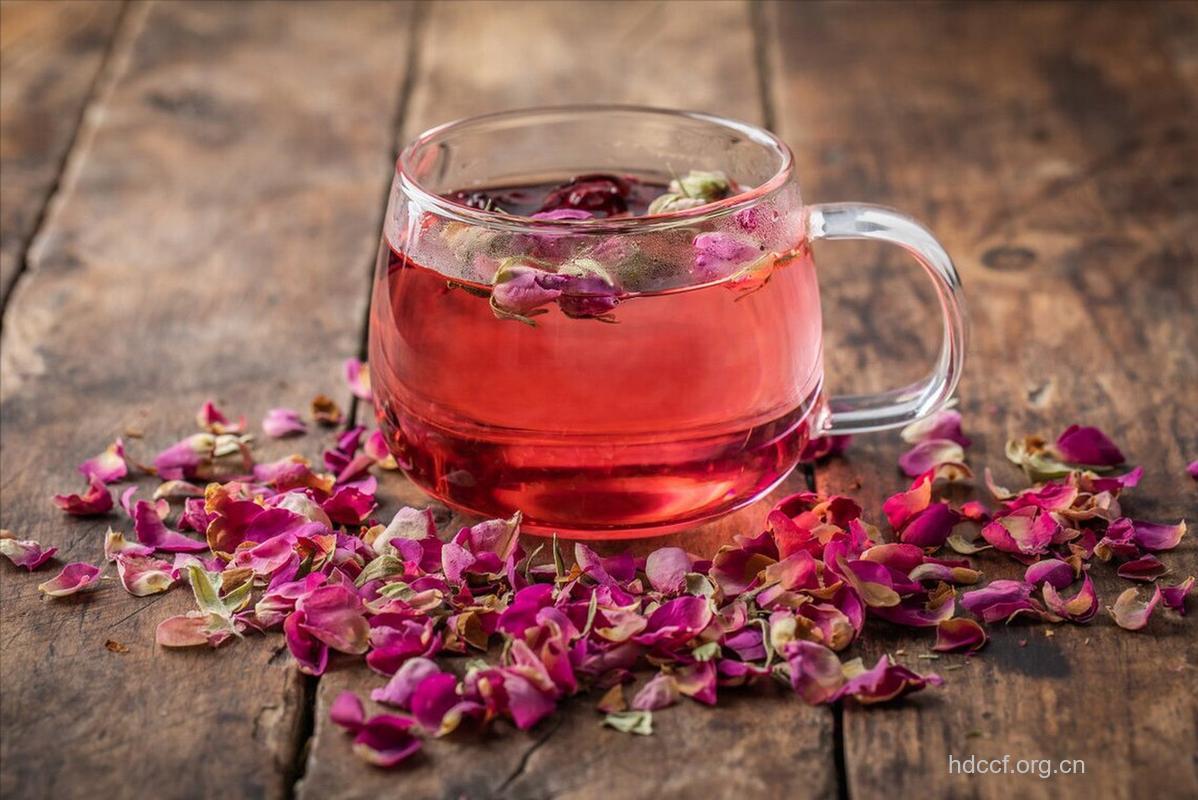 喝玫瑰花茶可解肝郁气滞