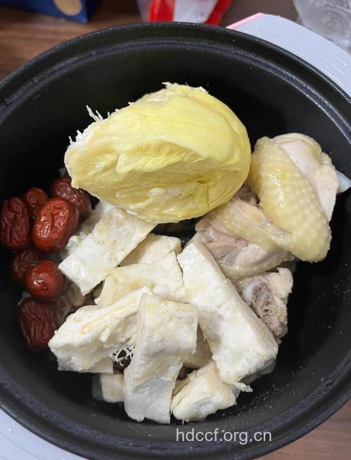榴莲炖鸡的营养价值