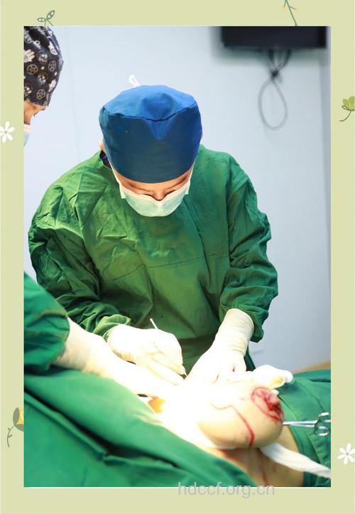 胸部整形手术有哪些