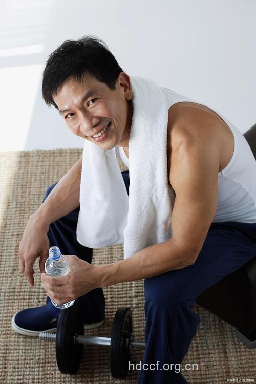 四十岁的男人 身上有“三弱”