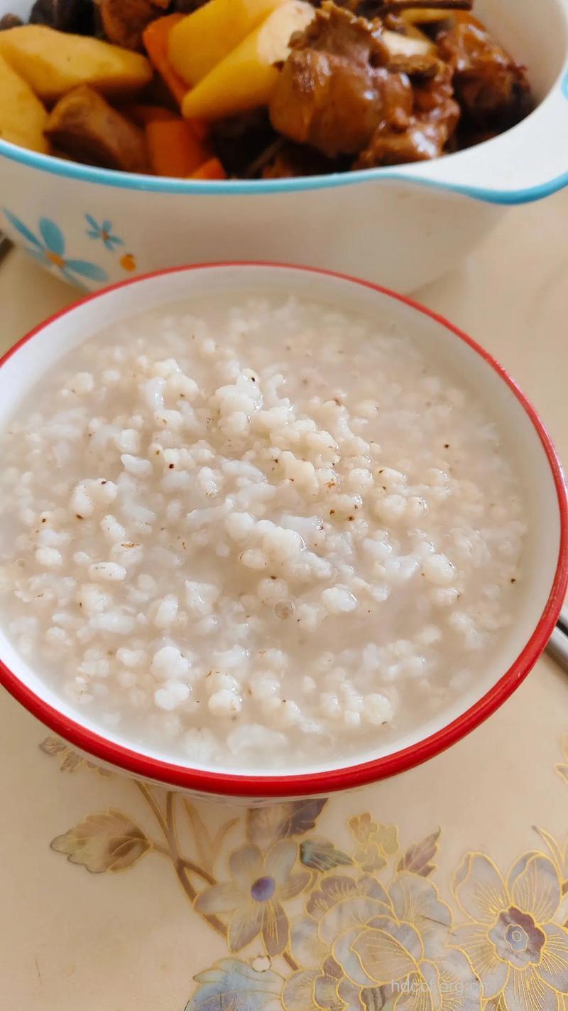 养胃粥:豌豆高粱粥的做法