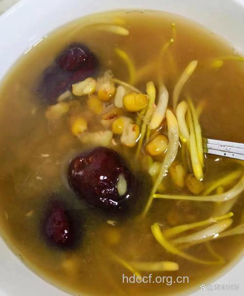 喝绿豆汤加金银花效果好