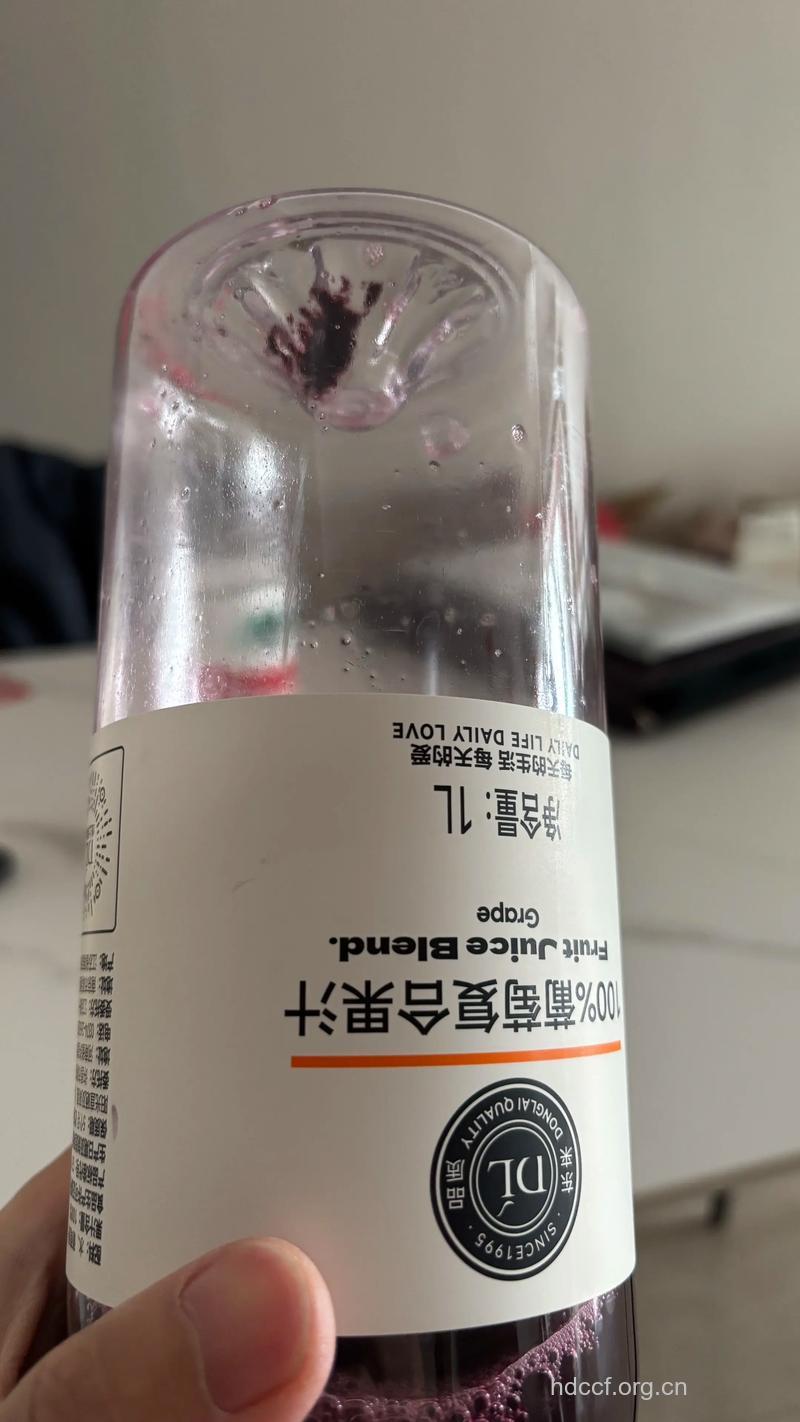 沉淀的果汁：不新鲜还是更营养？