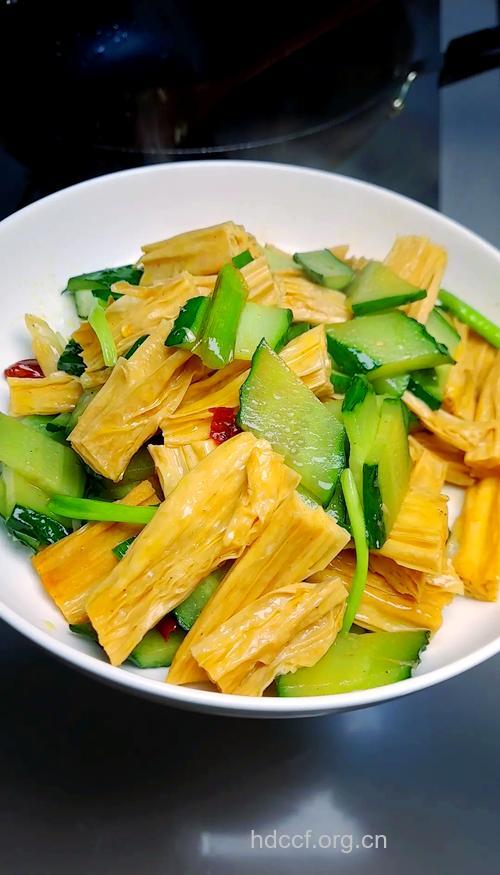 腐竹适合午餐吃