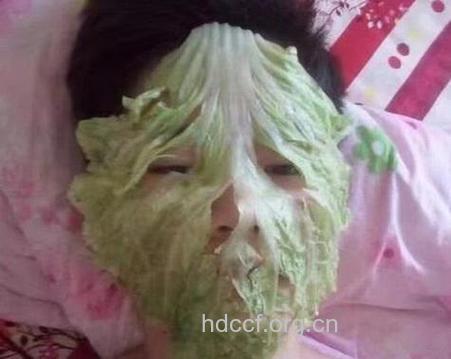 白菜叶面膜吸油又去痘