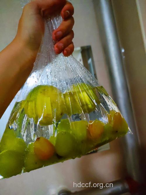 你还用塑料袋保鲜水果吗?